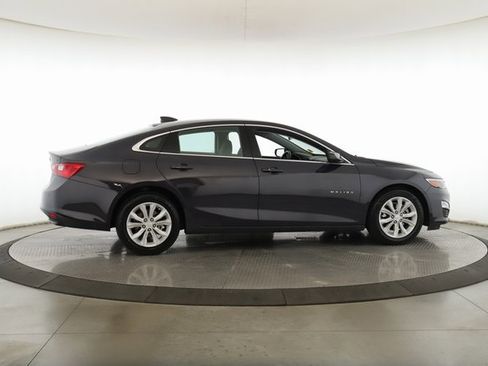 Used 2025 Chevrolet Malibu LT image 6