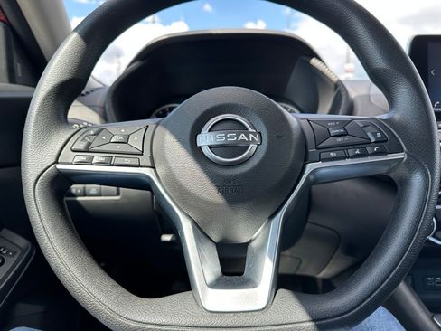 Used 2024 Nissan Sentra SV FWD image 27