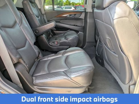 Used 2019 Cadillac Escalade 2WD image 26
