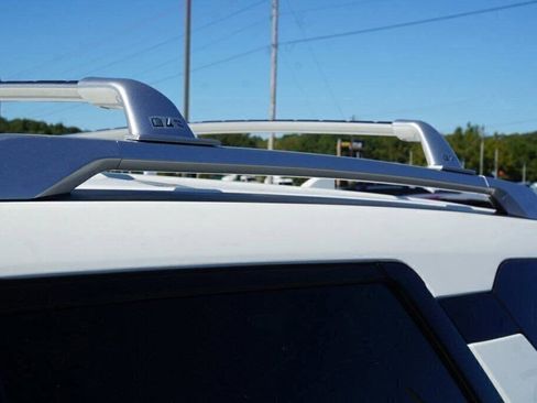 Certified 2024 Nissan Pathfinder SL image 10