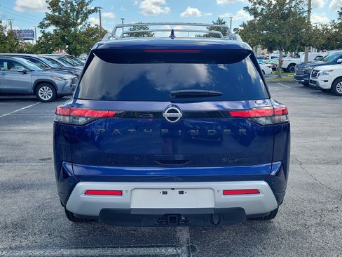 Certified 2024 Nissan Pathfinder SL w/ SL Premium Package AWD/4WD image 5