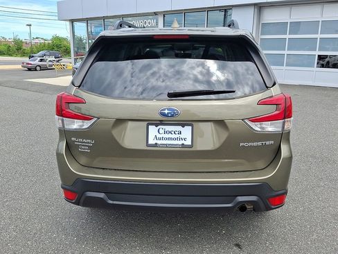 Used 2023 Subaru Forester Premium AWD/4WD image 8