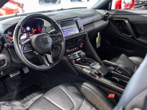 Used 2023 Nissan GT-R Premium w/ Premium Interior Package AWD/4WD image 33