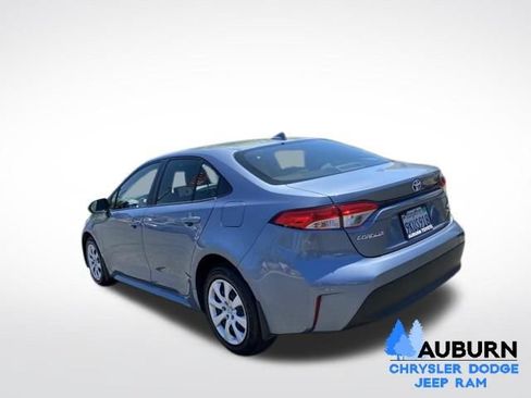 Used 2024 Toyota Corolla LE FWD image 5