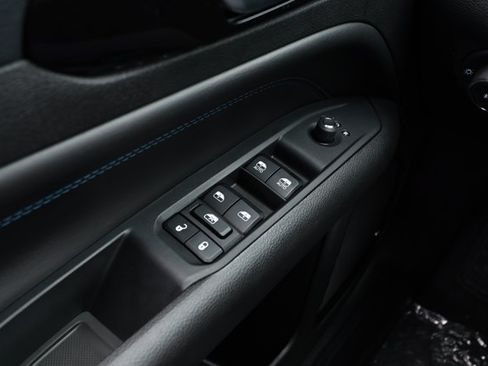New 2026 Jeep Compass Latitude AWD/4WD image 20