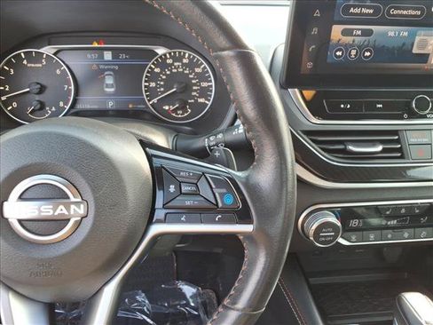 Used 2024 Nissan Altima 2.5 SR AWD/4WD image 24