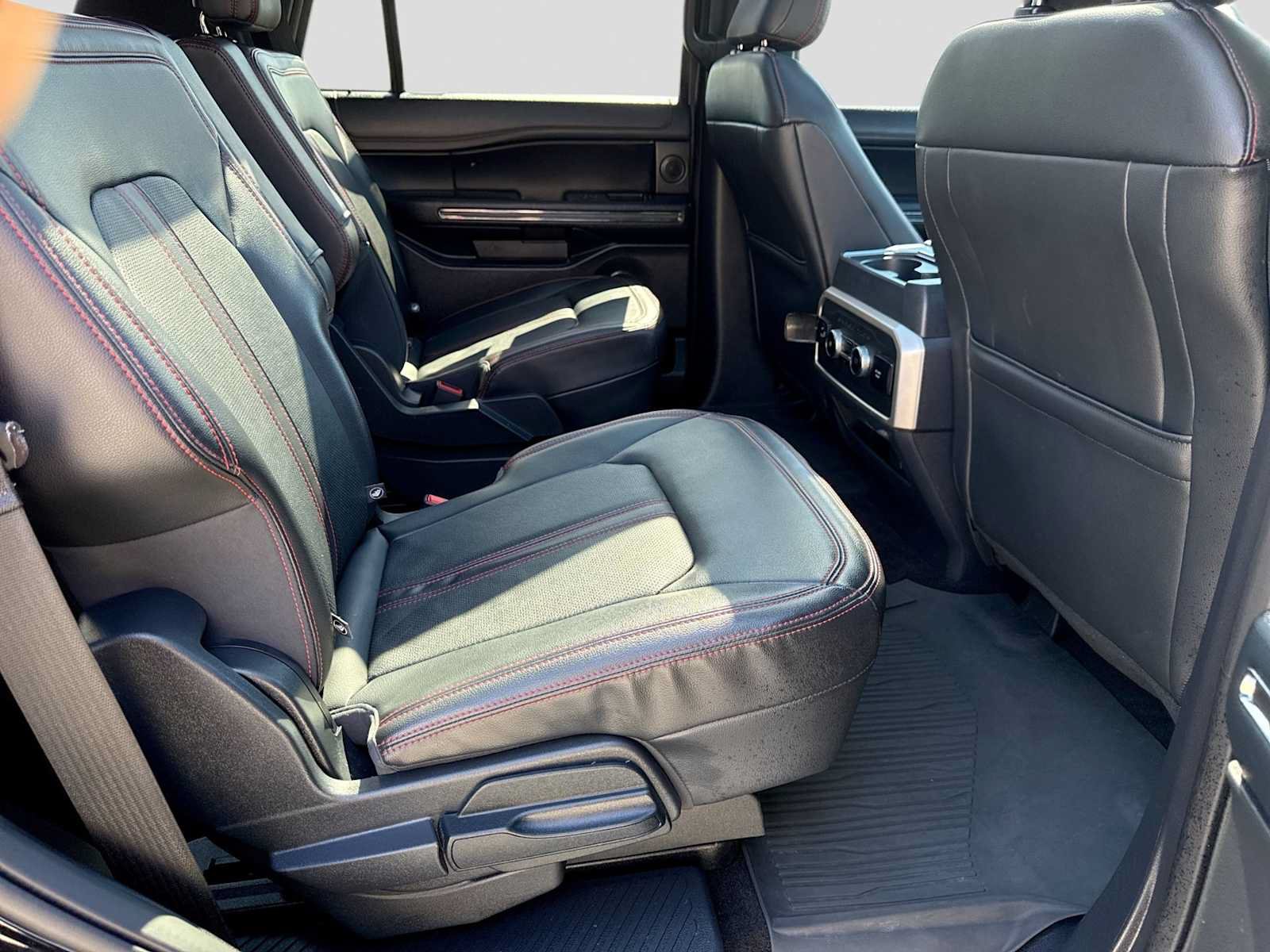Used 2023 Ford Expedition Limited AWD/4WD image 20