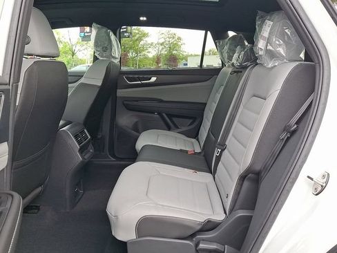 New 2026 Volkswagen Atlas Cross Sport SEL AWD/4WD image 6