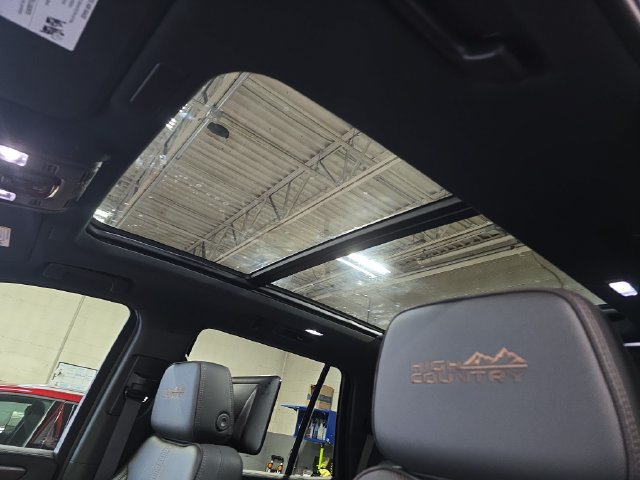 New 2026 Chevrolet Tahoe High Country AWD/4WD image 34