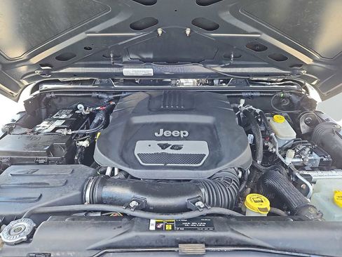 Used 2017 Jeep Wrangler Unlimited Sport w/ Quick Order Package 24S AWD/4WD image 31