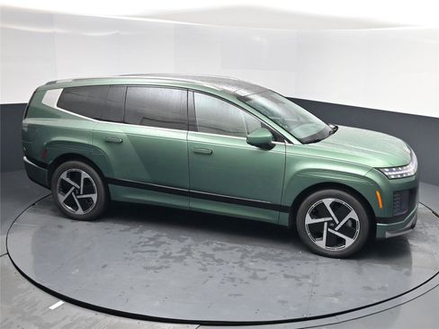 New 2026 Hyundai Ioniq 9 Calligraphy image 7