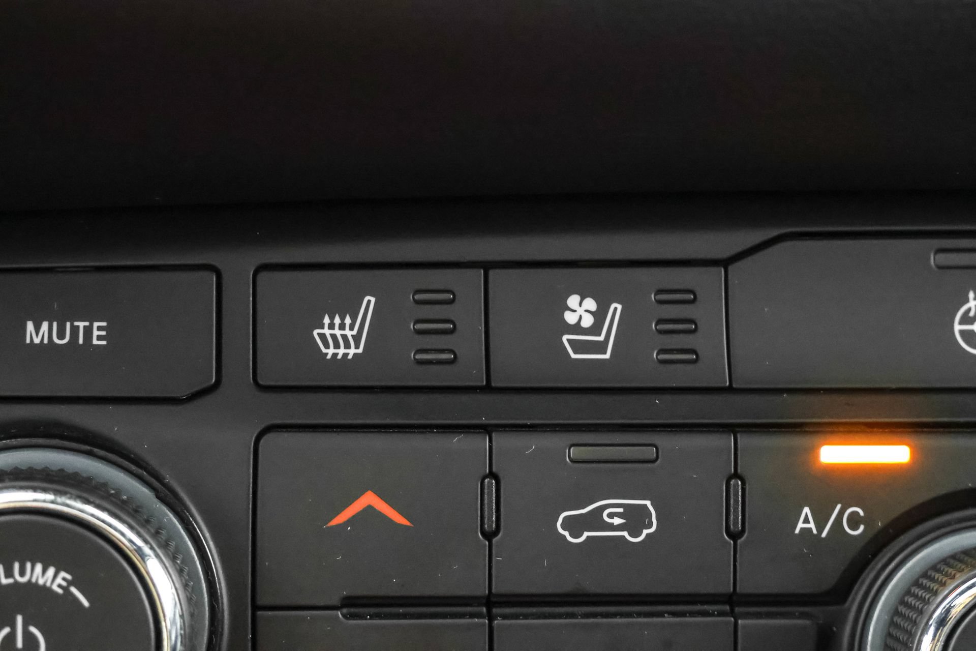 Used 2024 Dodge Durango GT AWD/4WD image 36