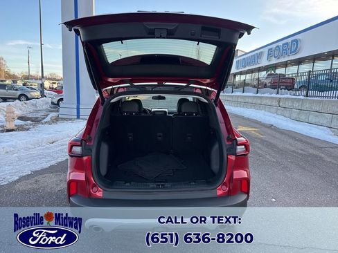 Used 2023 Ford Escape Platinum w/ Premium Technology Package image 41
