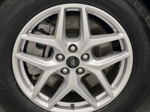 Used 2024 Ford Edge SEL image 59