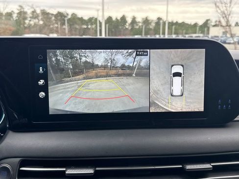 Used 2023 Hyundai Palisade Limited w/ Winter Package image 24