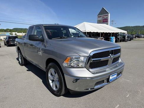Used 2024 RAM 1500 Classic SLT AWD/4WD image 3