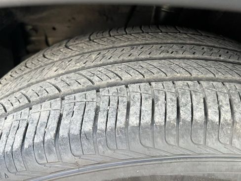 Certified 2025 Nissan Pathfinder S image 10