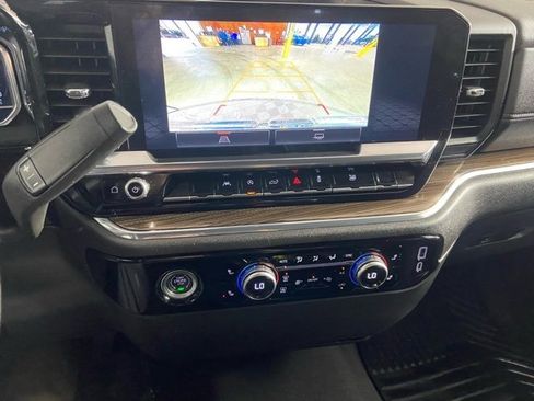 Used 2024 GMC Sierra 1500 Elevation image 19