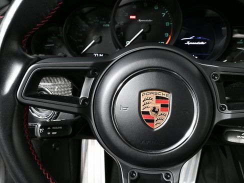 Used 2019 Porsche 911 Speedster image 11