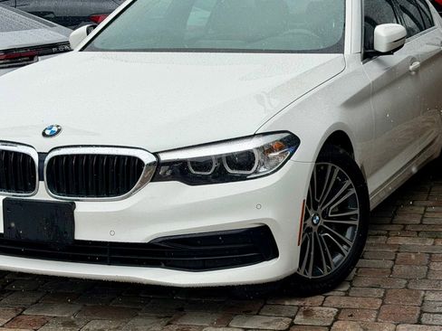Used 2019 BMW 530i w/ Convenience Package RWD image 21