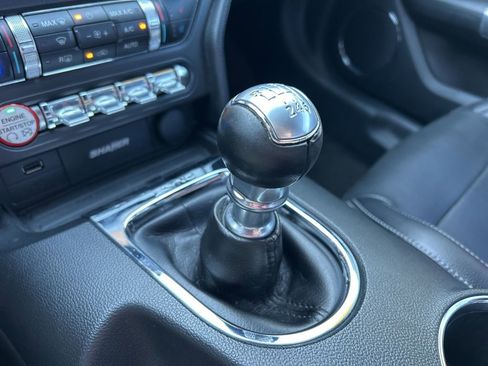 Used 2016 Ford Mustang GT Premium image 33