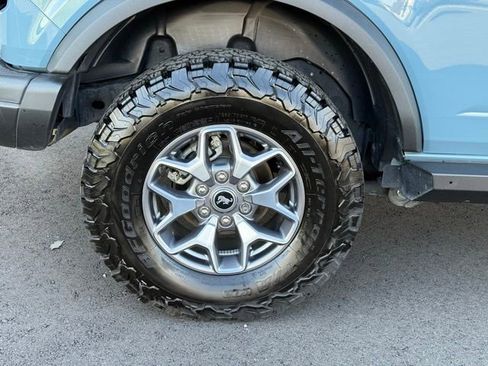 Used 2022 Ford Bronco Badlands image 10