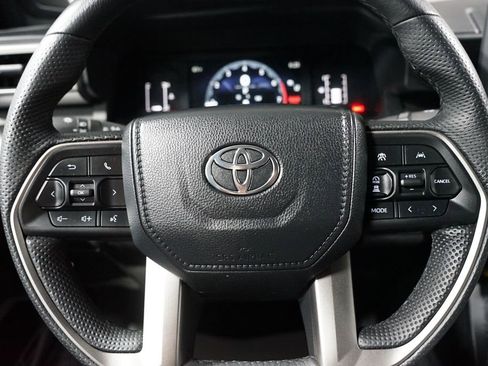 Used 2024 Toyota Tacoma SR5 w/ SR5 Upgrade Package RWD image 13