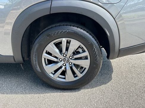 Certified 2025 Nissan Pathfinder SV FWD image 22