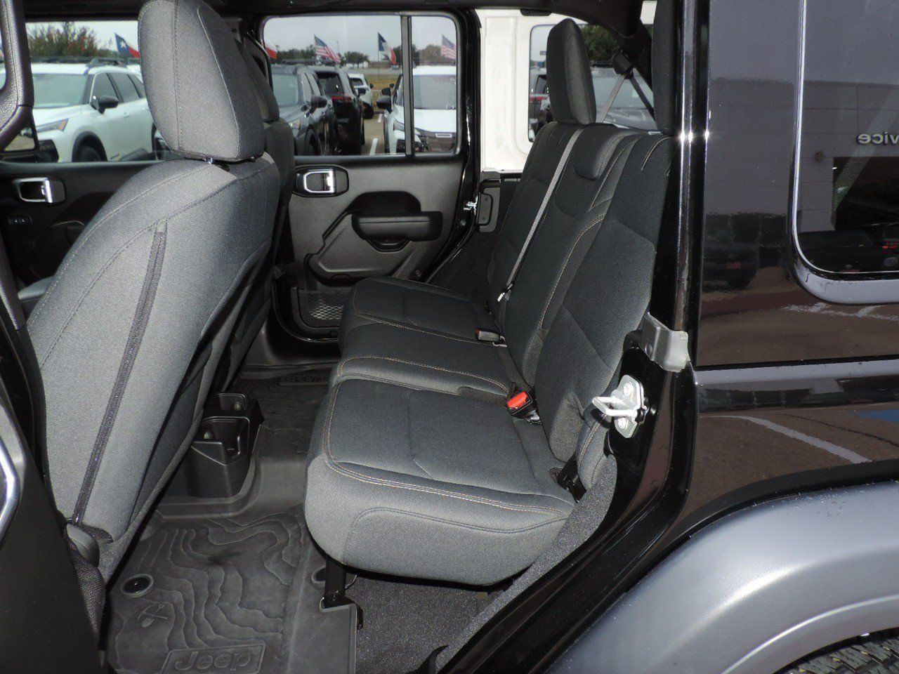 Used 2024 Jeep Wrangler Unlimited Sport AWD/4WD image 19