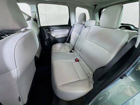 Used 2018 Subaru Forester 2.5i Premium image 19