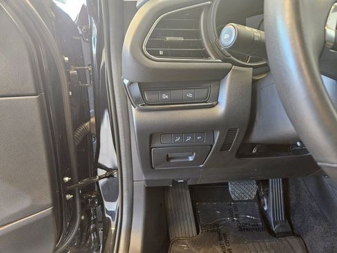 Used 2024 MAZDA CX-30 AWD 2.5 S w/ Preferred Package image 16