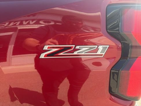 Certified 2024 Chevrolet Colorado Z71 w/ Z71 Convenience Package 2 AWD/4WD image 12