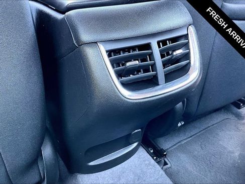 Used 2023 Chevrolet Malibu LT FWD image 12