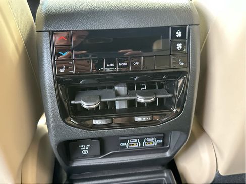 New 2025 Jeep Grand Cherokee L Limited w/ Trailer Tow Package image 42