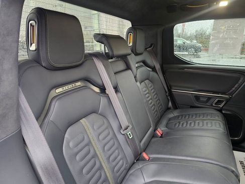 Used 2022 Rivian R1T Launch Edition image 16