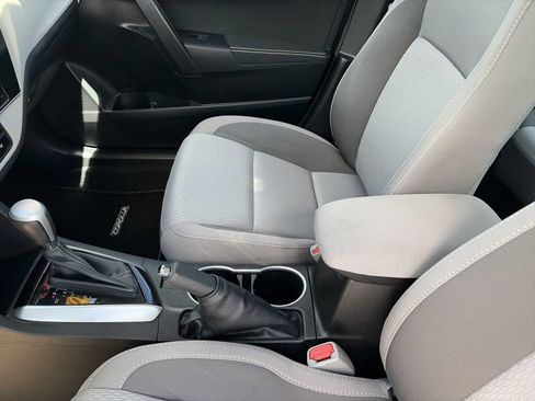 Used 2017 Toyota Corolla LE FWD image 22