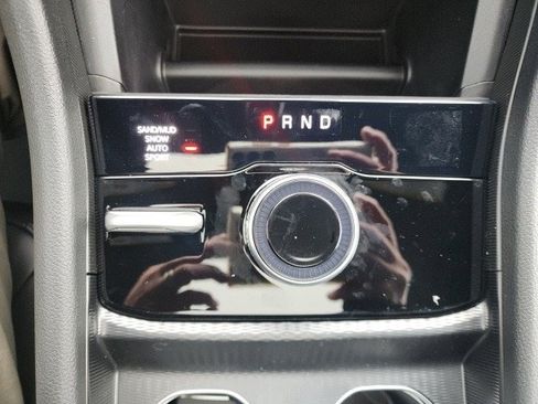 New 2025 Jeep Grand Cherokee L Limited image 10