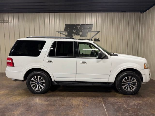 Used 2016 Ford Expedition XLT AWD/4WD image 6