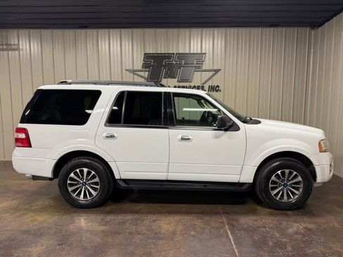 Used 2016 Ford Expedition XLT AWD/4WD image 6