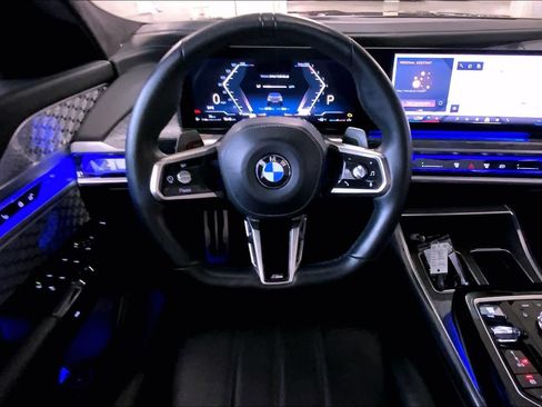 Used 2023 BMW 760i xDrive AWD/4WD image 6