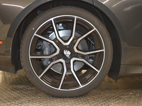 New 2025 Porsche Taycan 4 AWD/4WD image 15