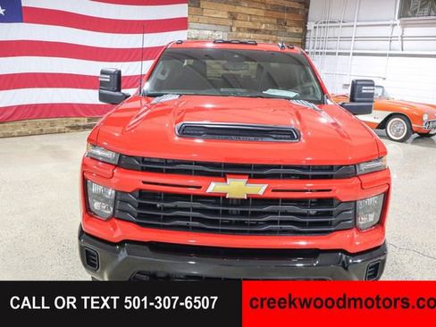 Used 2024 Chevrolet Silverado 2500 Custom w/ Custom Value Package AWD/4WD image 56