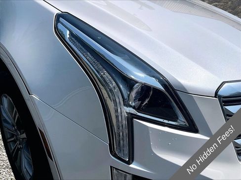 Used 2017 Cadillac XT5 Luxury w/ Driver Awareness Package FWD image 23