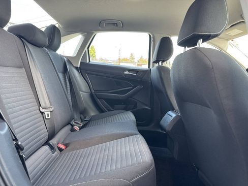 Used 2022 Volkswagen Jetta S FWD image 19