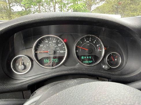 Used 2018 Jeep Wrangler Unlimited Sport S AWD/4WD image 28