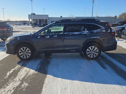 Used 2025 Subaru Outback Premium w/ Popular Package #1A image 11