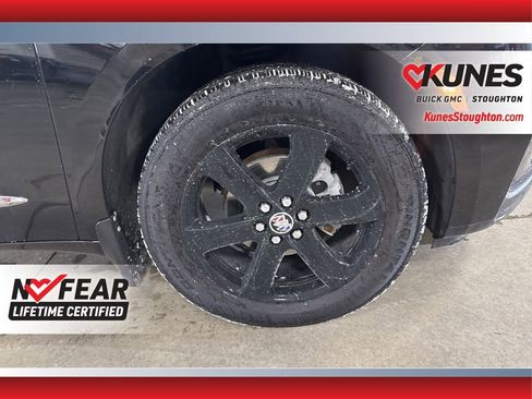 Used 2024 Buick Enclave Essence image 15