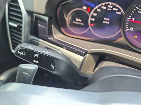 Used 2020 Porsche Cayenne AWD/4WD image 20
