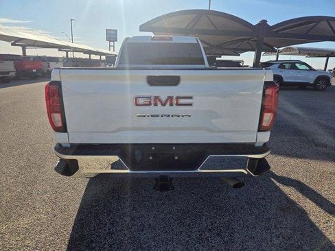 Used 2024 GMC Sierra 2500 Pro w/ Convenience Package image 6