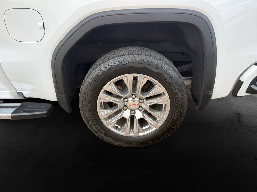Used 2023 GMC Sierra 1500 Denali w/ Technology Package AWD/4WD image 11